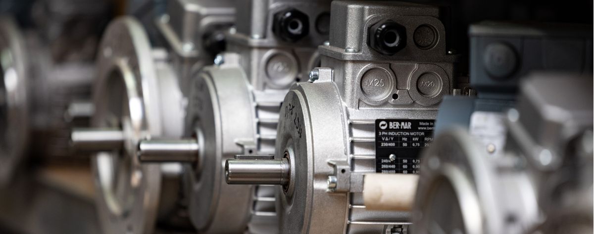 Elektromotoren Neumotoren VEM WARTUNG Neuwicklung Lohnwuchten